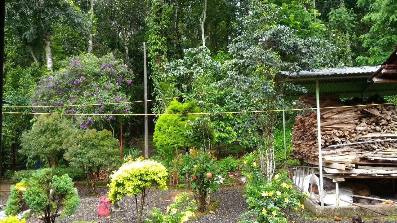 Philip Mary Farm Stay Thekkady