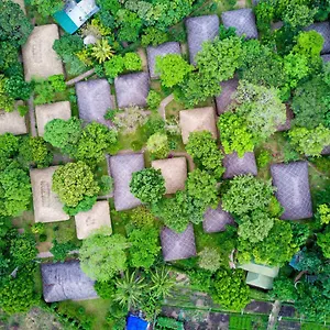 5* Semesteranläggning (resort) Spice Village - Cgh Earth