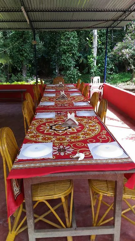 טקאדי Philip Mary Farm Stay הודו